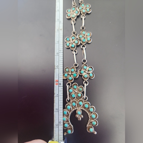 Delicate Native American Squash Blossom Link Necklace. - Picture 6 of 8